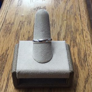 Sterling silver  thin band ring  7.75